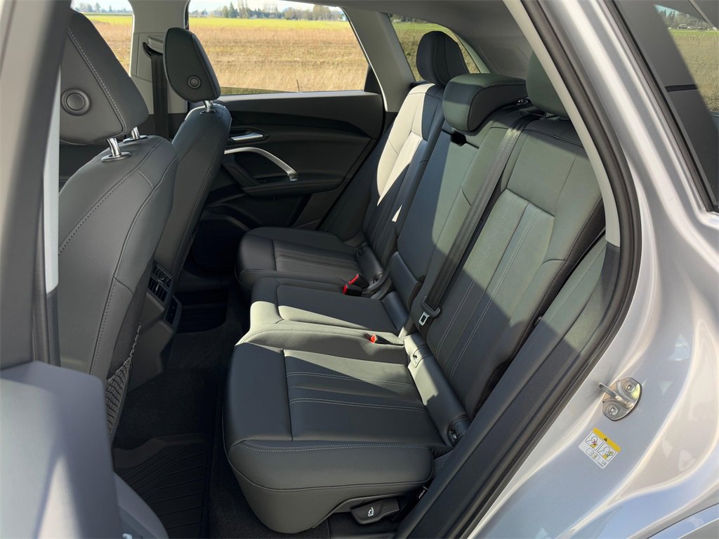 Used 2025 Audi Q5 Premium Plus image 24