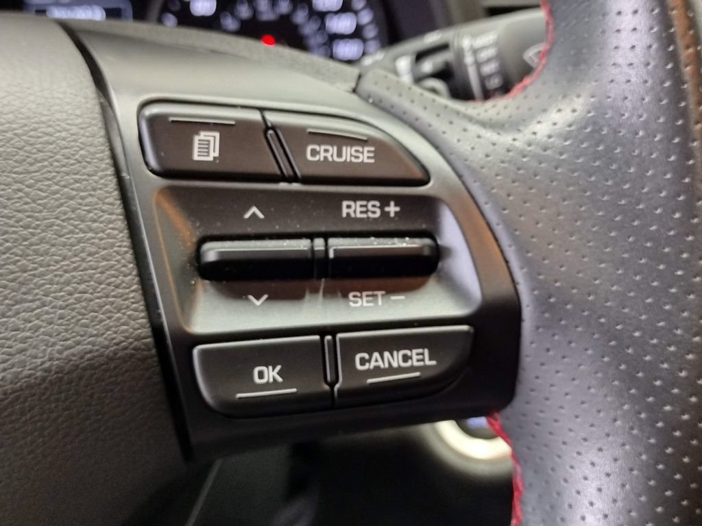 Used 2018 Hyundai Elantra Sport w/ Sport Premium Package 03 FWD image 27