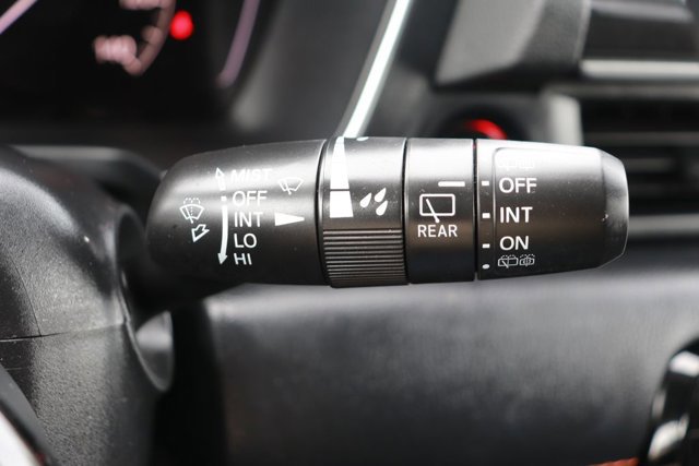 Used 2025 Honda Pilot Sport image 29