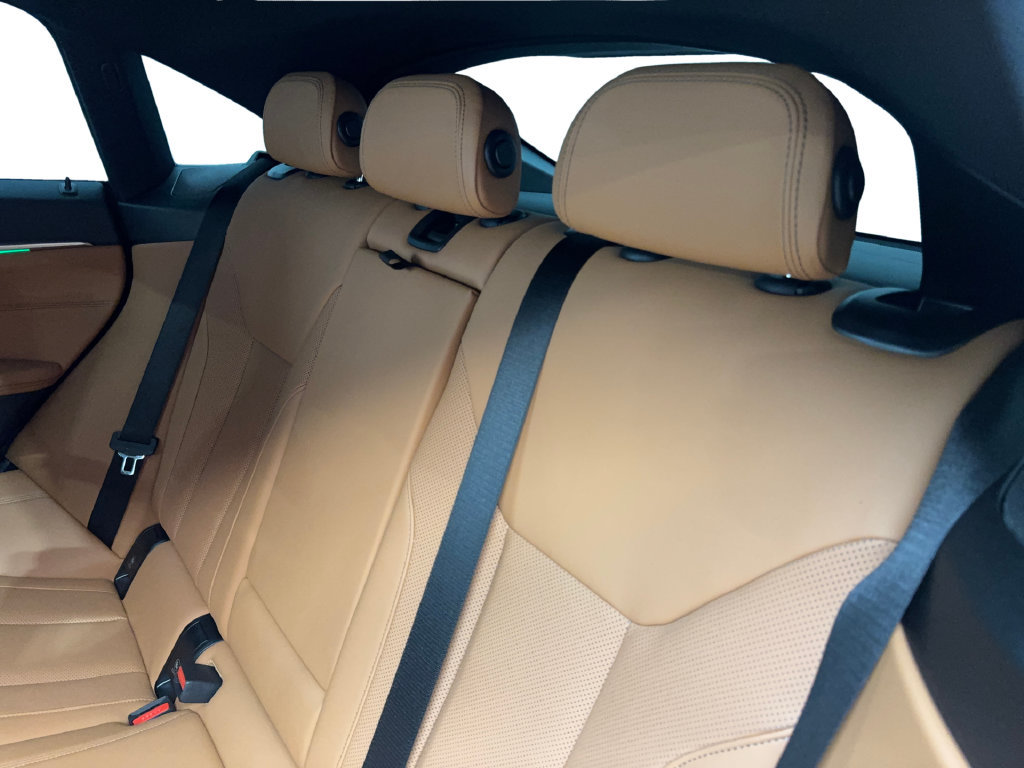 Used 2025 BMW i4 eDrive40 w/ Premium Package RWD image 37