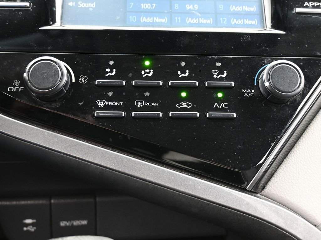 Used 2019 Toyota Camry LE image 25