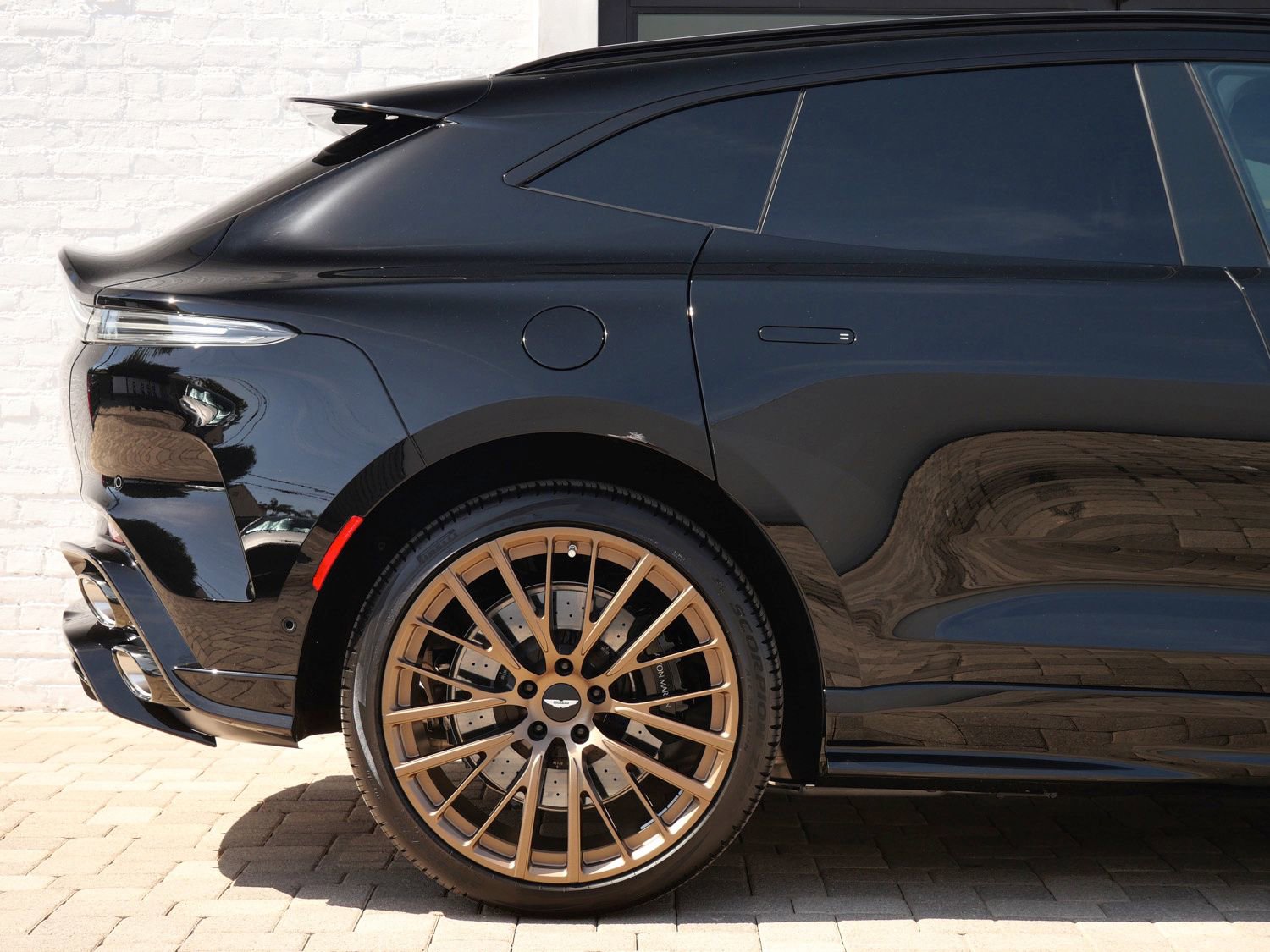 New 2026 Aston Martin DBX S AWD/4WD image 14