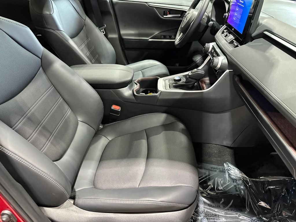 Certified 2025 Toyota RAV4 Limited w/ Advanced Technology Package AWD/4WD image 21