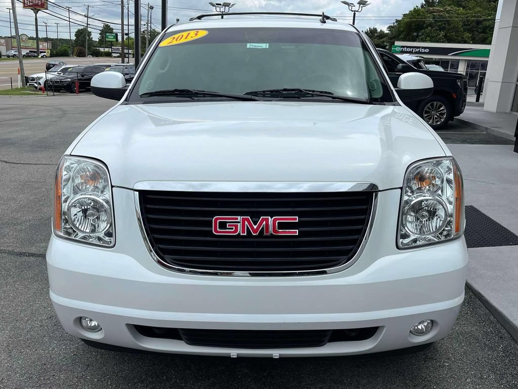 Certified 2013 GMC Yukon SLT w/ SLT-2 Equipment Package AWD/4WD image 8