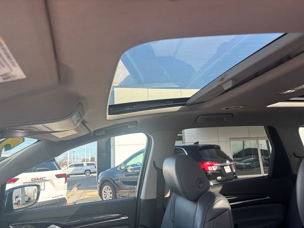 Used 2020 Buick Enclave Essence w/ Sound and Sites Package image 28