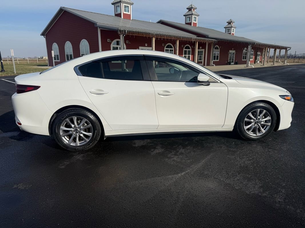 Used 2019 MAZDA MAZDA3 Sedan image 4