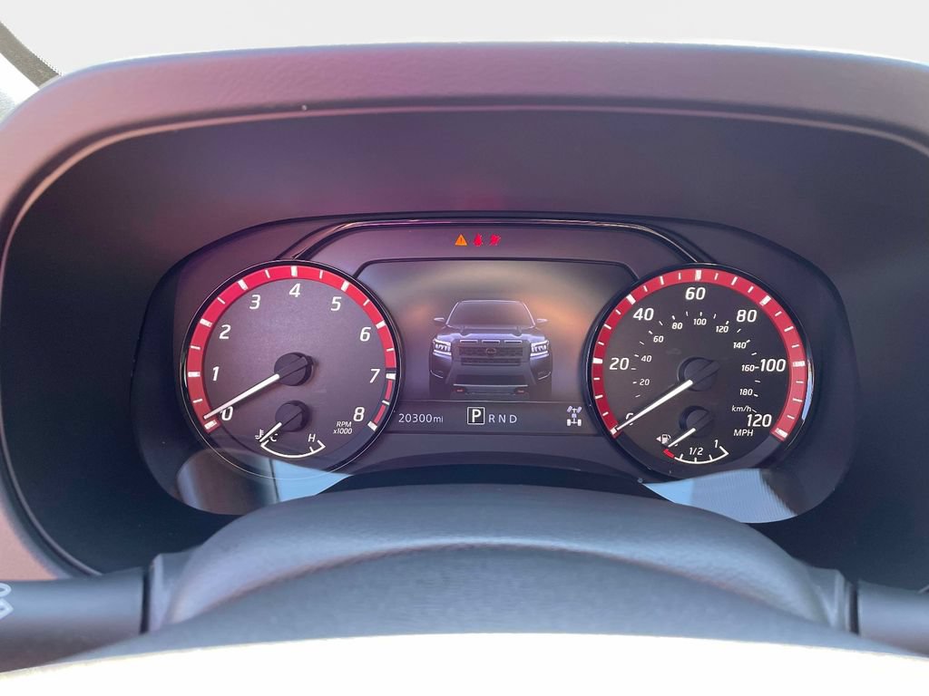Used 2025 Nissan Frontier PRO-4X AWD/4WD image 23