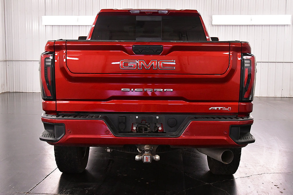 Used 2025 GMC Sierra 2500 AT4 w/ AT4 Premium Plus Package AWD/4WD image 6
