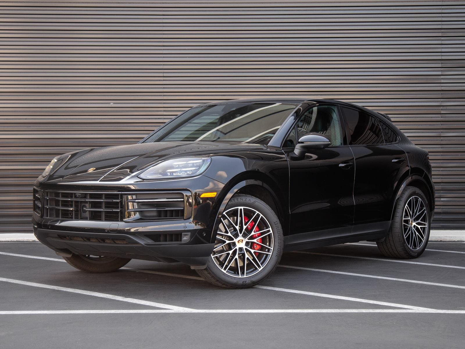 Certified 2024 Porsche Cayenne S AWD/4WD image 1