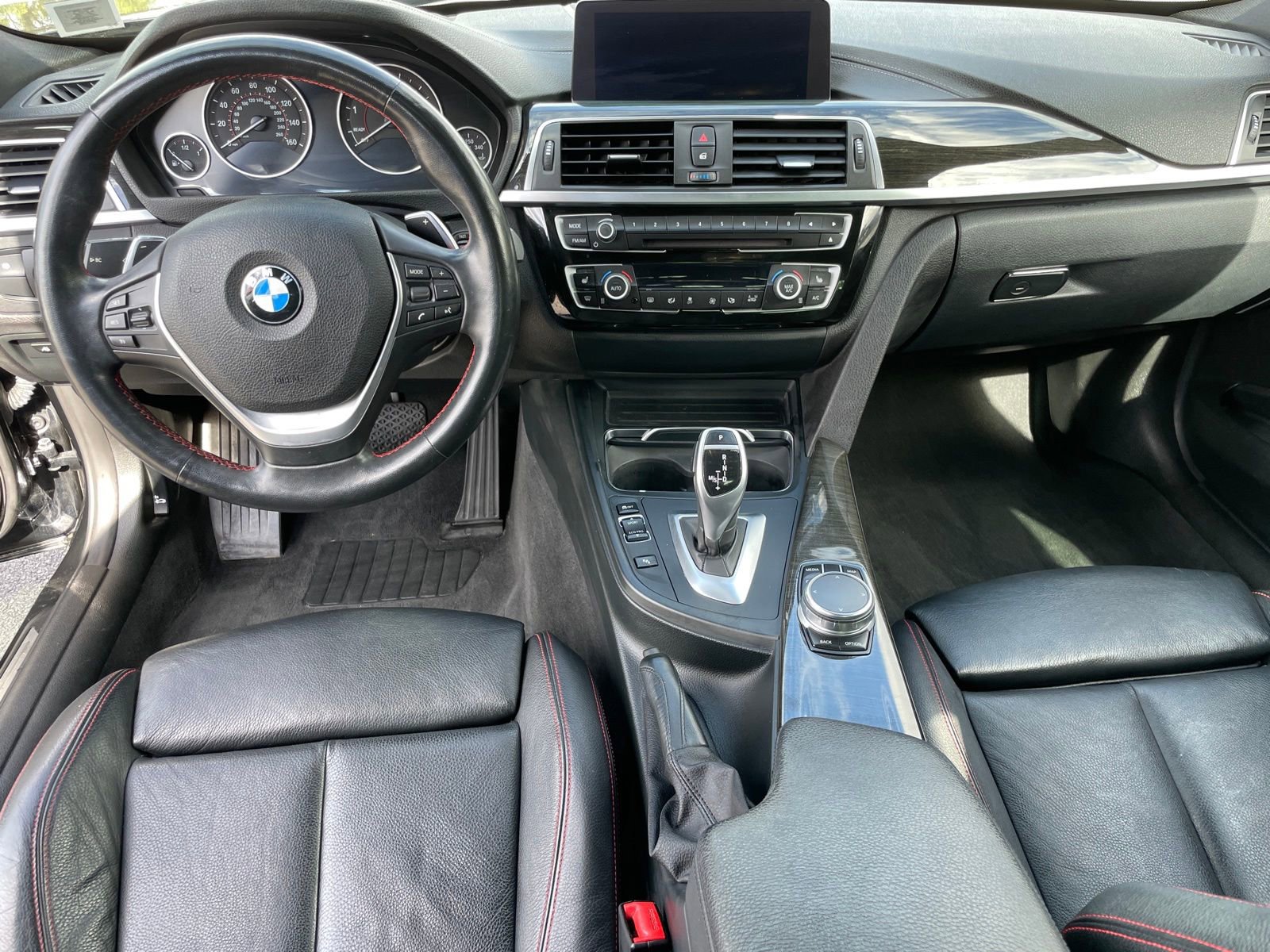 Used 2018 BMW 330i xDrive Sedan image 11