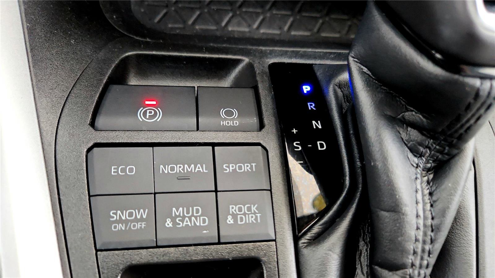 Certified 2022 Toyota RAV4 XLE Premium image 46
