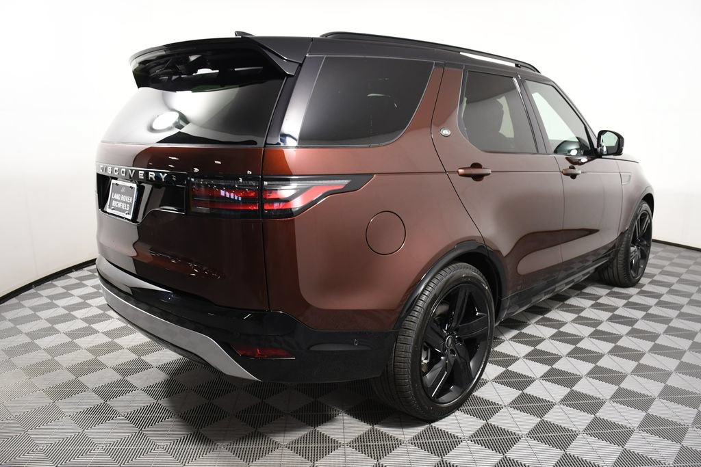 Certified 2026 Land Rover Discovery Limited Edition AWD/4WD image 6