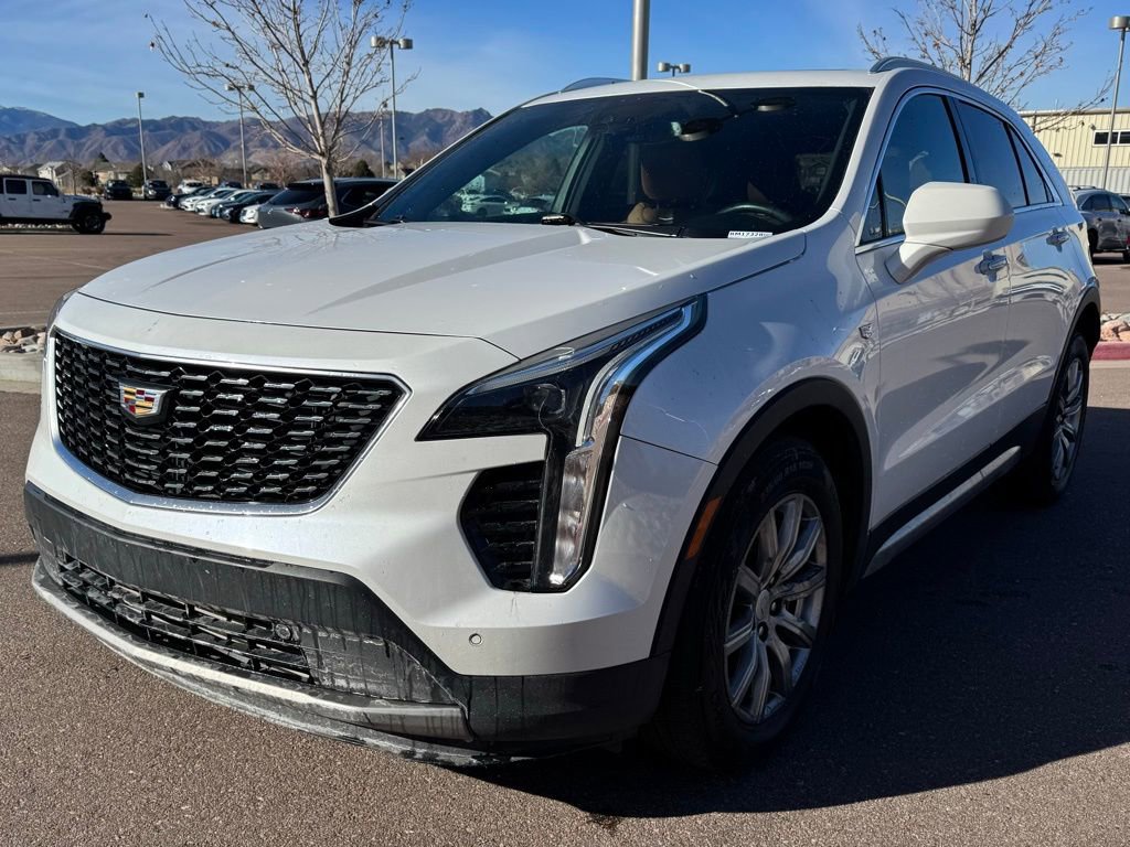 Used 2020 Cadillac XT4 Premium Luxury image 3