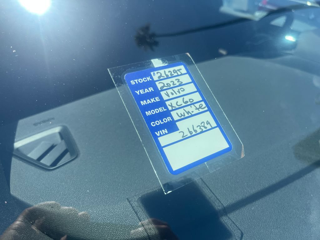 Used 2023 Volvo XC60 B5 Plus AWD/4WD image 36