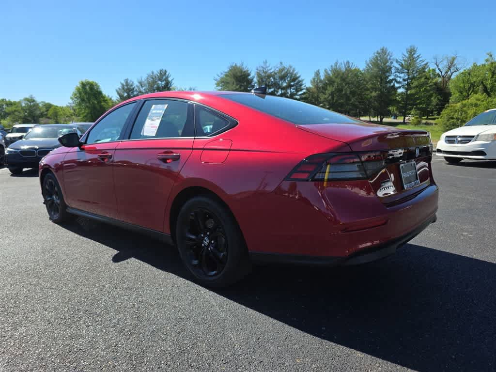 Certified 2025 Honda Accord SE image 7