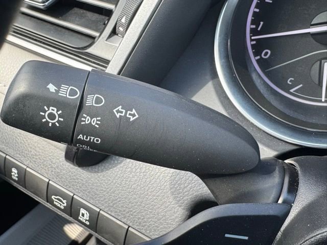 Certified 2019 Toyota Camry SE FWD image 25