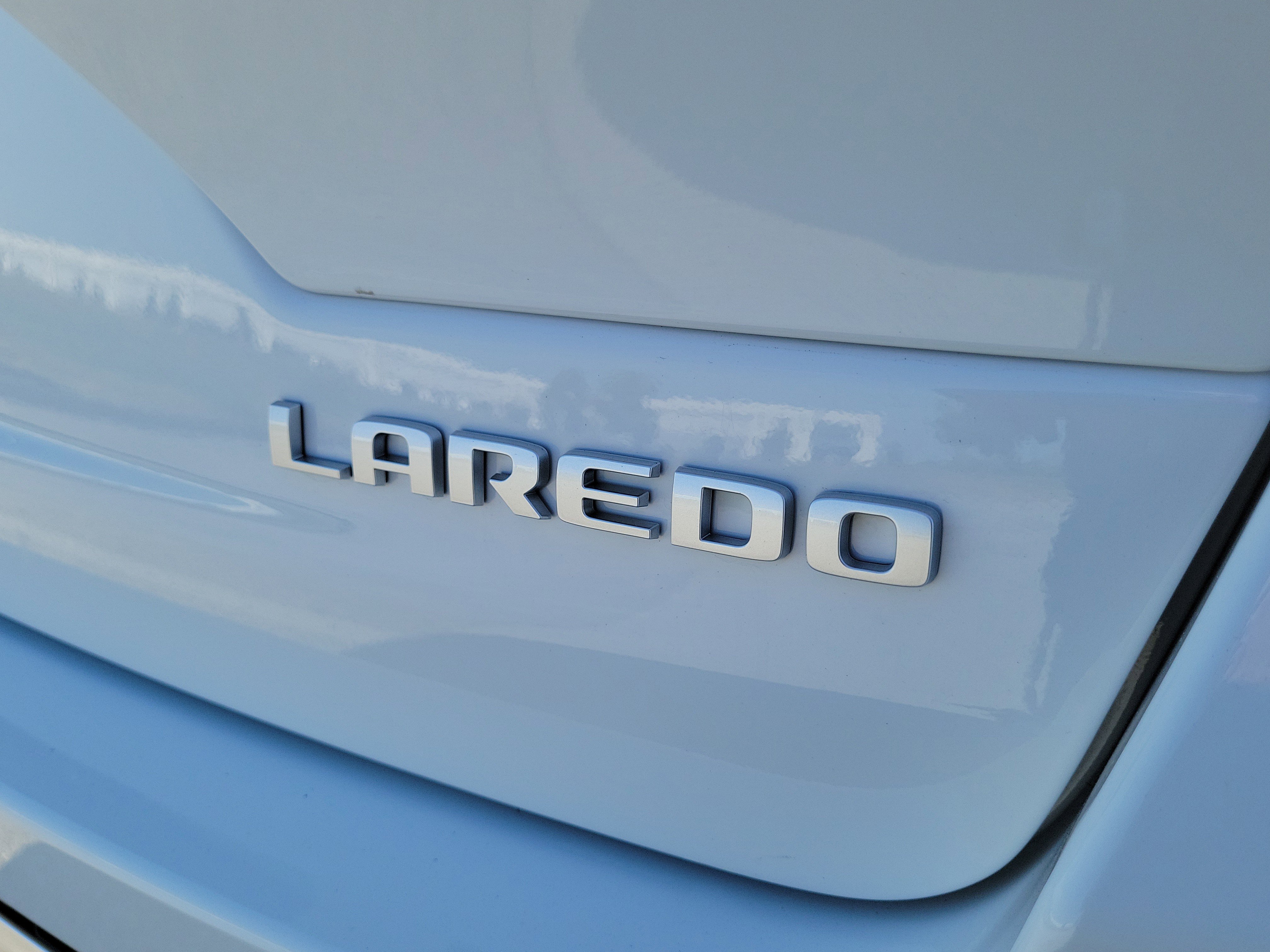 New 2025 Jeep Grand Cherokee Laredo X image 8