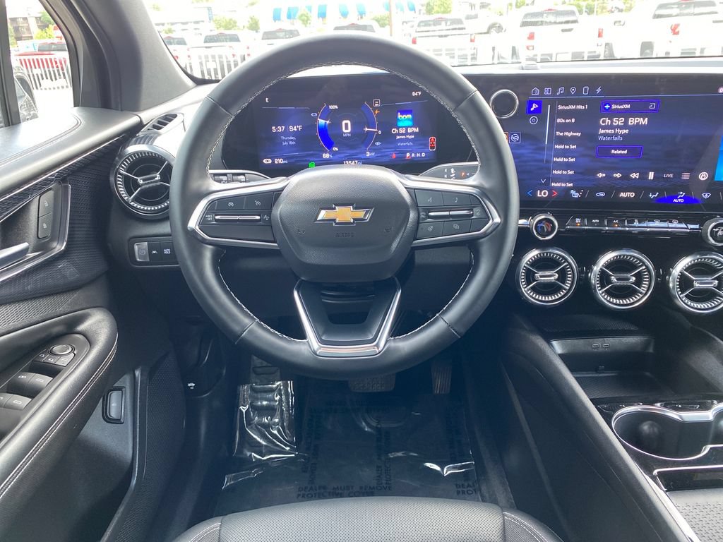 Used 2024 Chevrolet Blazer EV LT AWD/4WD image 13