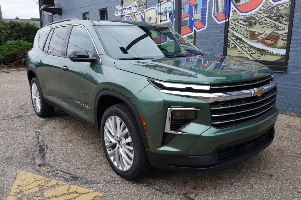 New 2027 Chevrolet Traverse LT w/ Enhanced Driving Package AWD/4WD image 36