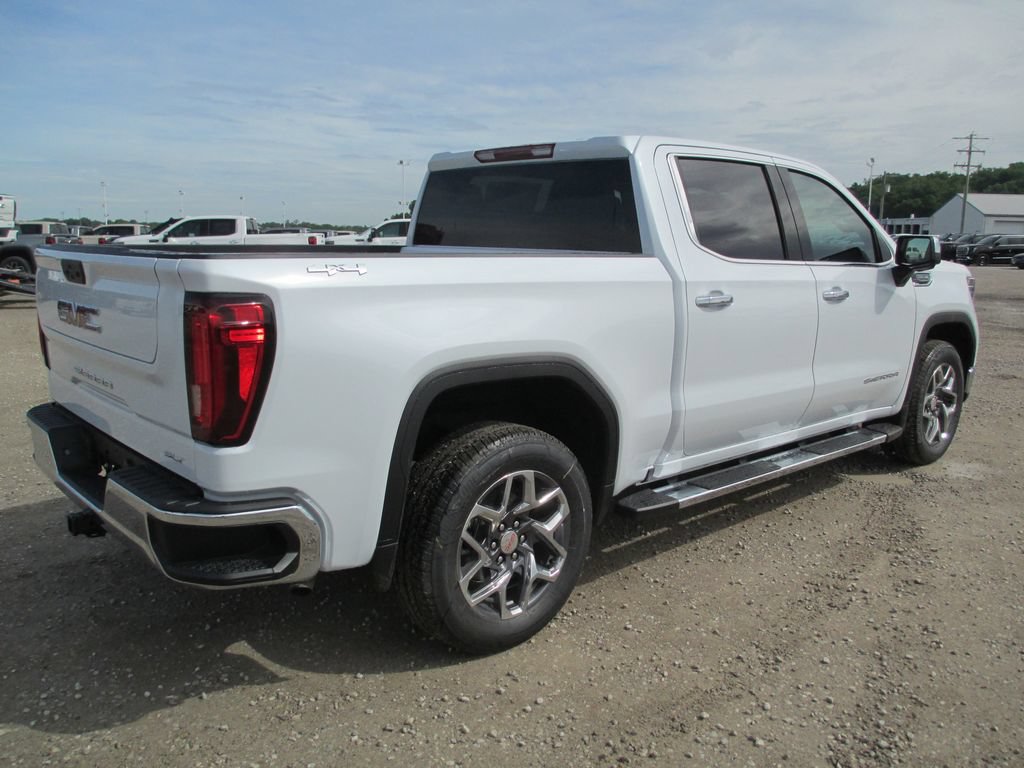New 2026 GMC Sierra 1500 SLT w/ SLT Premium Package AWD/4WD image 5