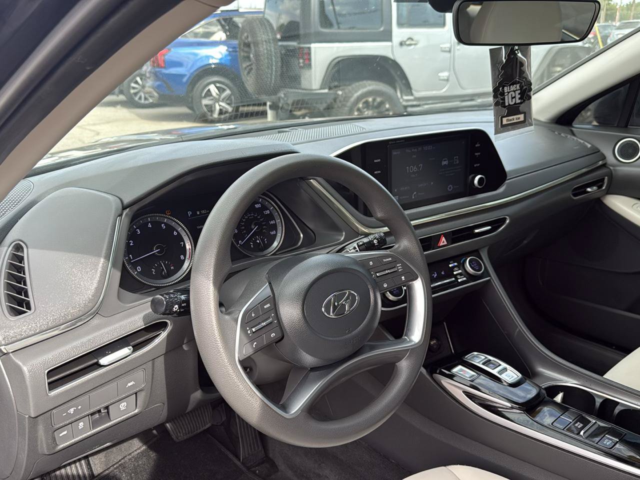 Used 2022 Hyundai Sonata SEL w/ Preferred Accessory Package FWD image 8