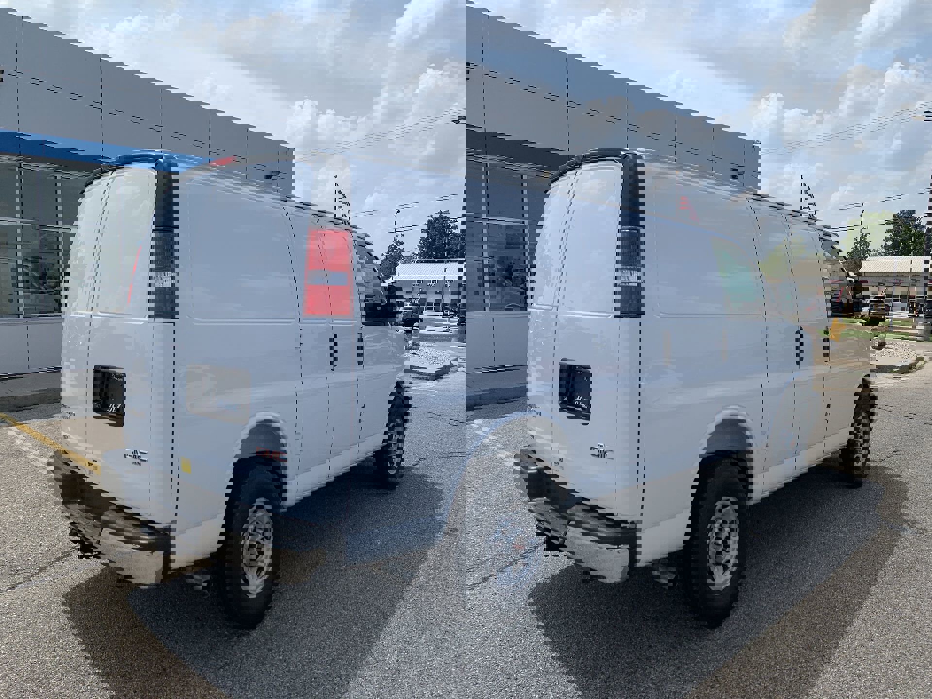 New 2025 GMC Savana 2500 w/ Driver Convenience Package image 46