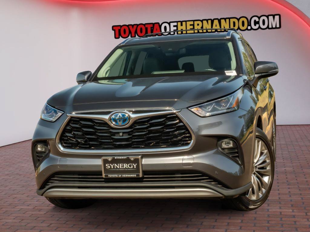 Used 2022 Toyota Highlander Platinum
