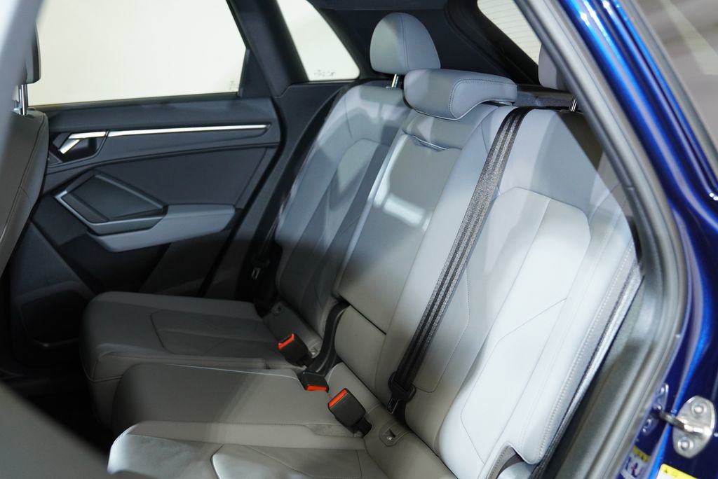 Certified 2025 Audi Q3 2.0T Premium w/ Convenience Package image 20