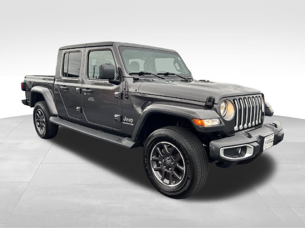 Used 2022 Jeep Gladiator Overland w/ Cold Weather Group AWD/4WD image 7