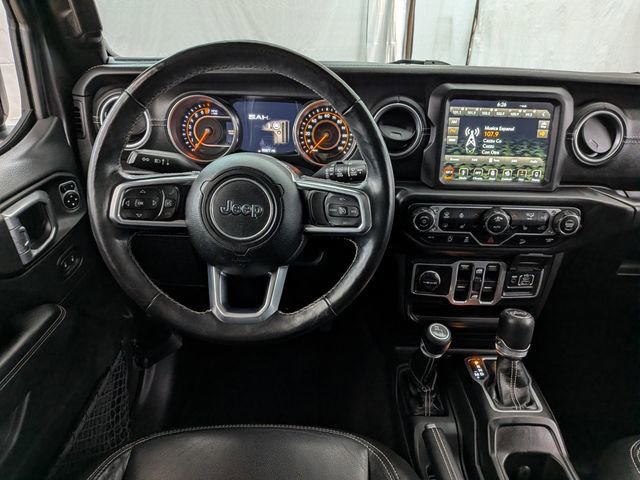 Used 2018 Jeep Wrangler Unlimited Sahara image 23