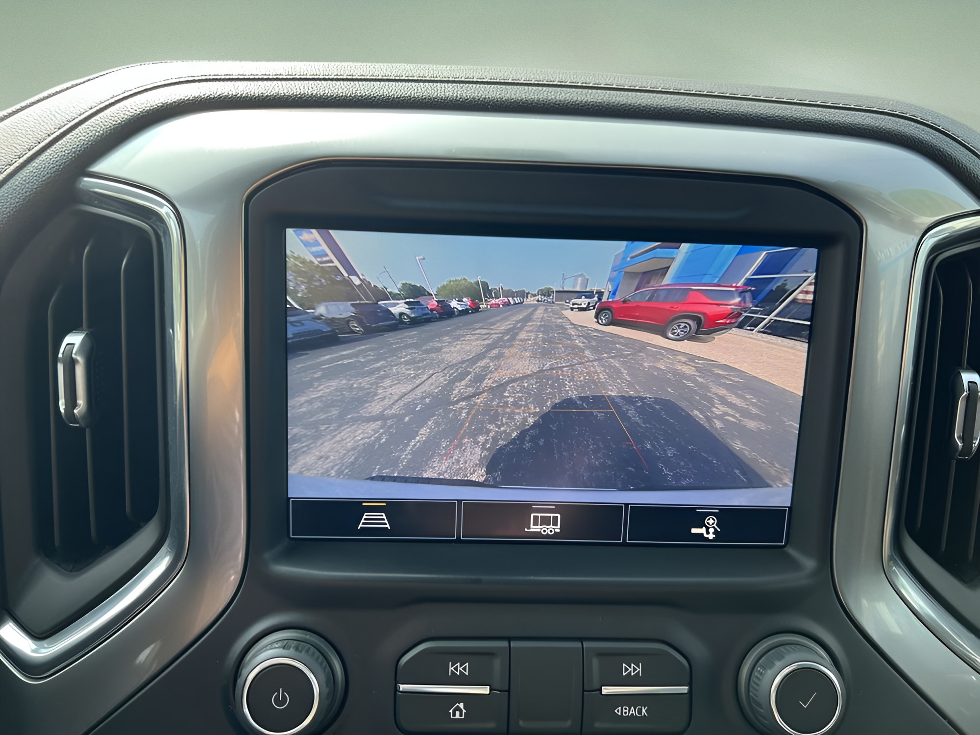 Certified 2022 Chevrolet Silverado 1500 LTZ AWD/4WD image 15