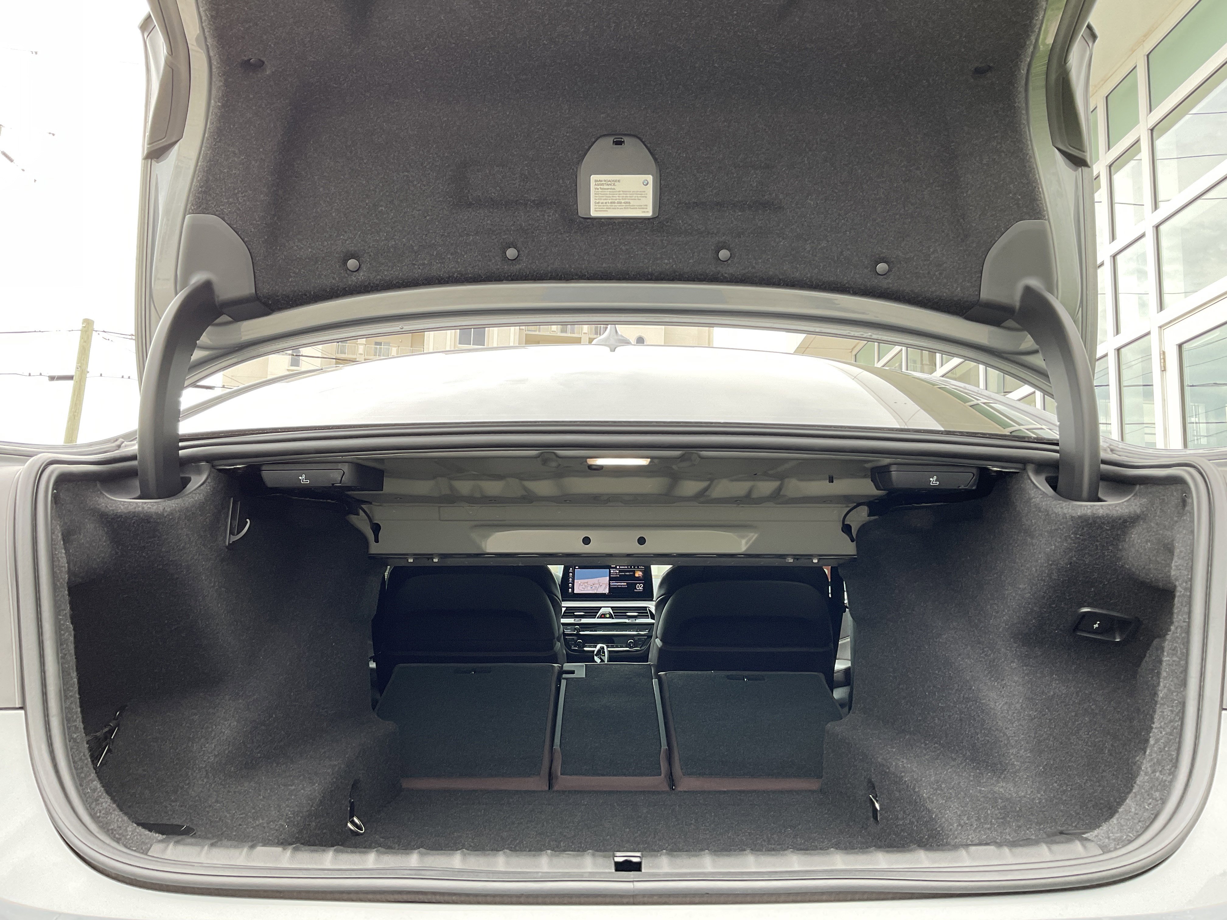 Certified 2023 BMW 540i w/ Executive Package image 29