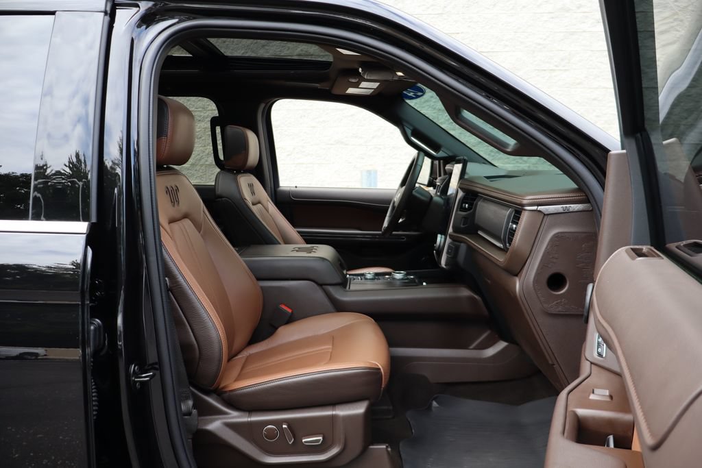 Used 2024 Ford Expedition King Ranch AWD/4WD image 41