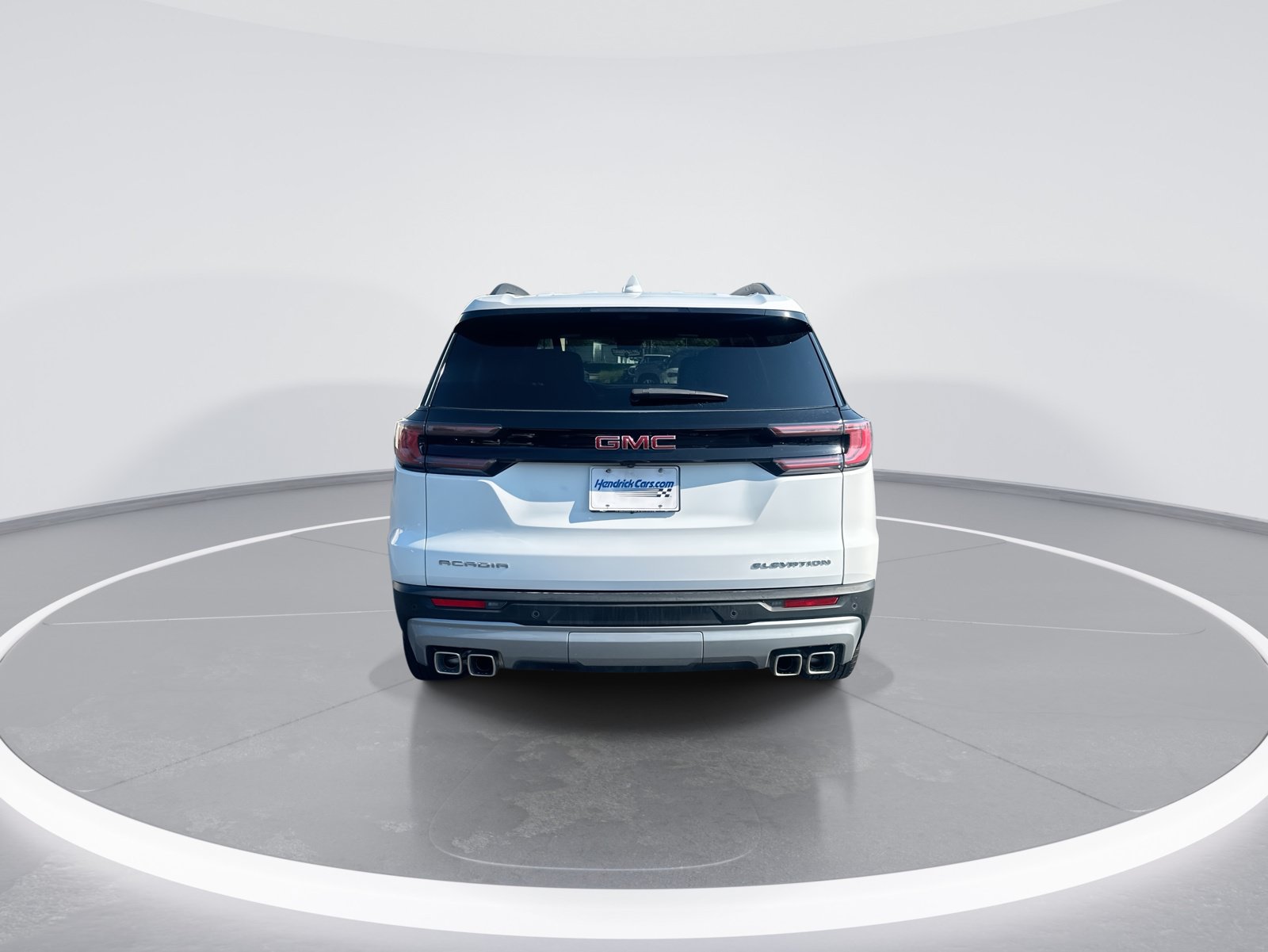 Used 2026 GMC Acadia Elevation w/ Elevation Premium Package FWD image 8