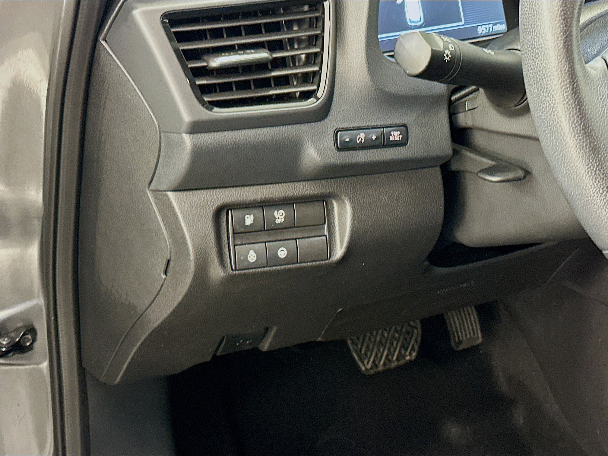 Used 2024 Nissan Leaf SV Plus image 17