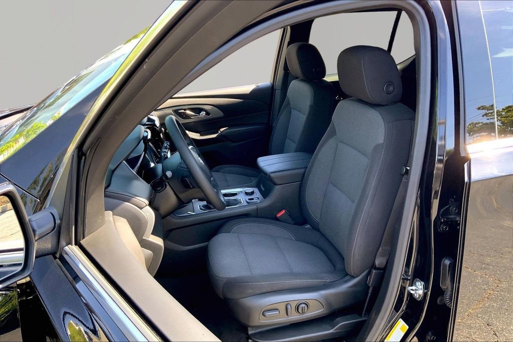 Used 2023 Chevrolet Traverse LT AWD/4WD image 15