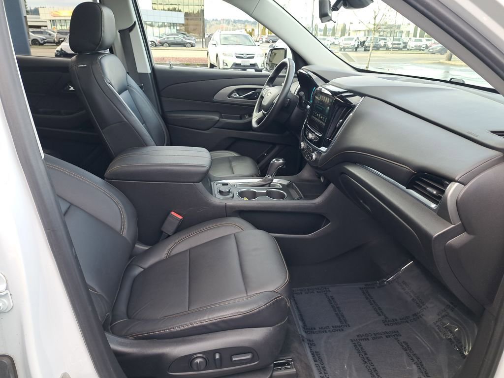Used 2019 Chevrolet Traverse LT w/ LT Premium Package image 19