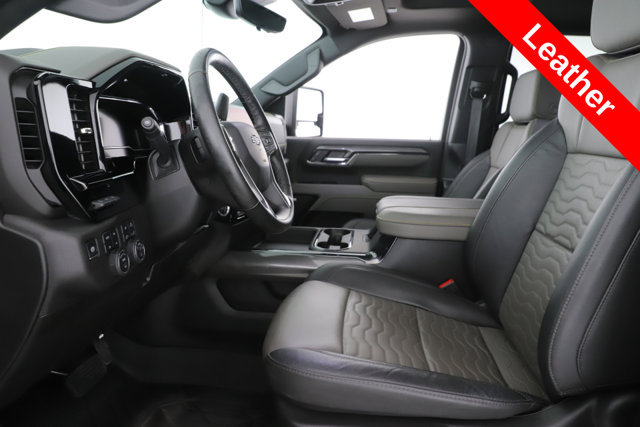 Used 2025 Chevrolet Silverado 2500 ZR2 w/ Technology Package AWD/4WD image 20