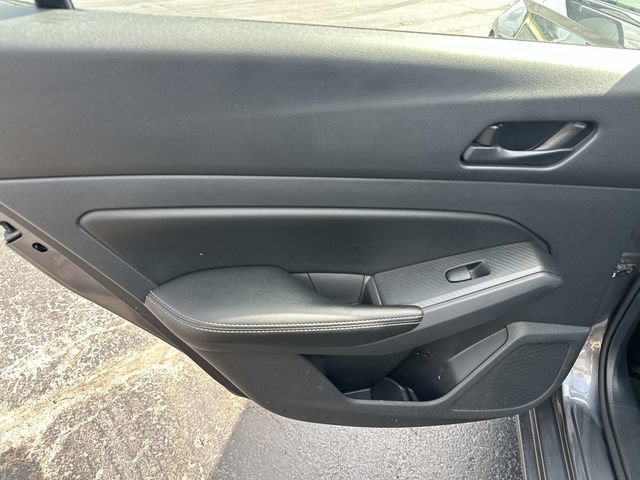 Used 2024 Nissan Altima 2.5 SV FWD image 11