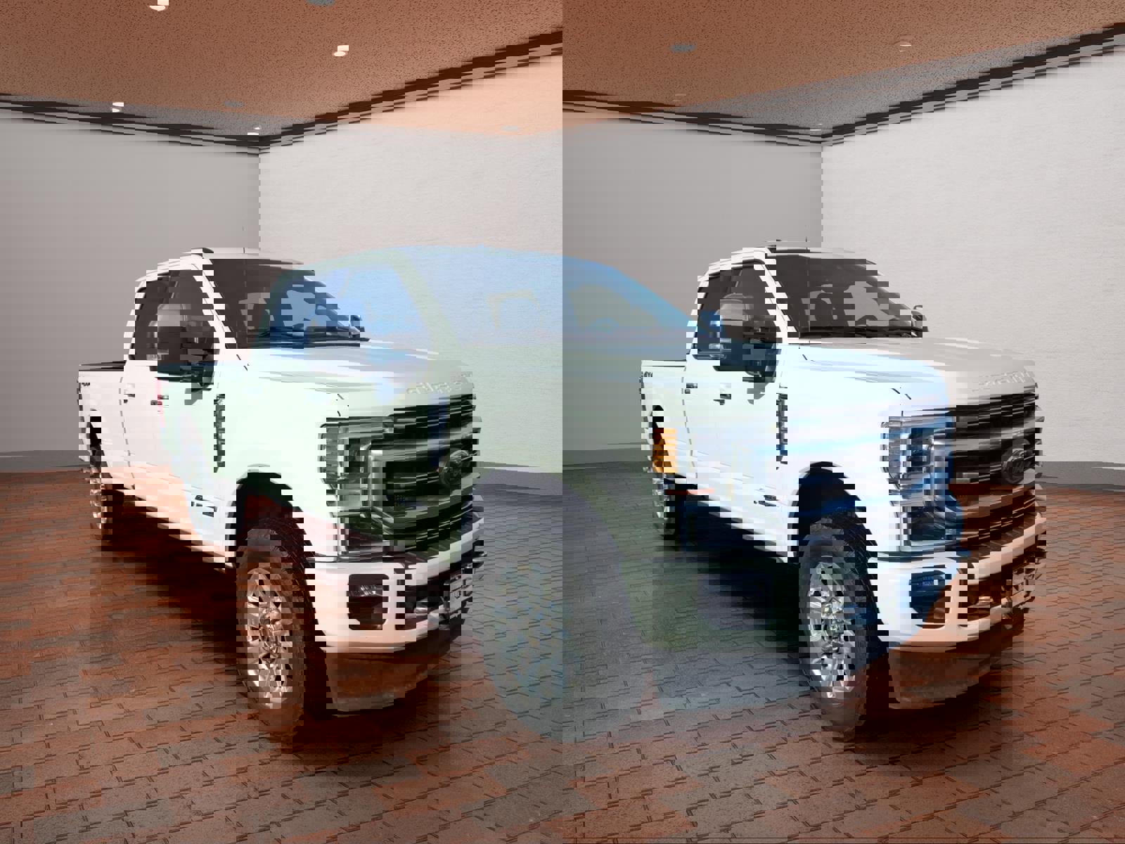 Used 2022 Ford F350 Platinum image 2