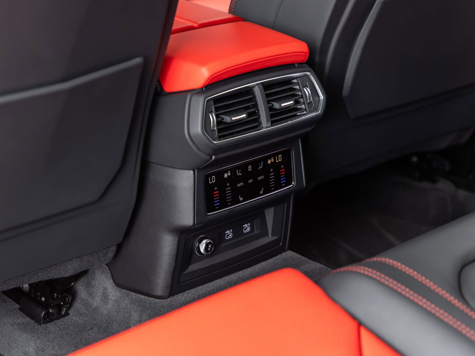Used 2022 Lamborghini Urus image 40