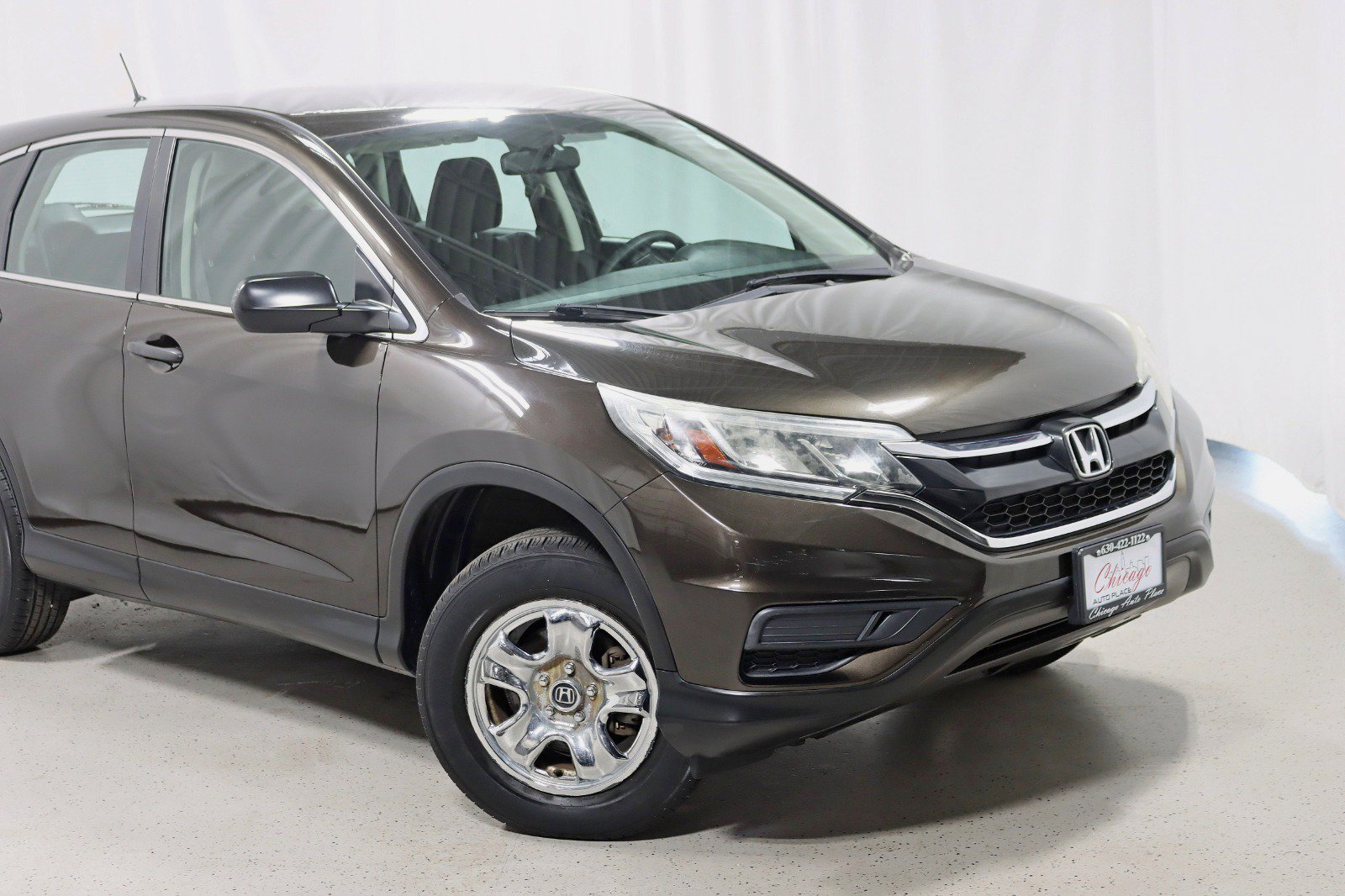 Used 2015 Honda CR-V LX image 2