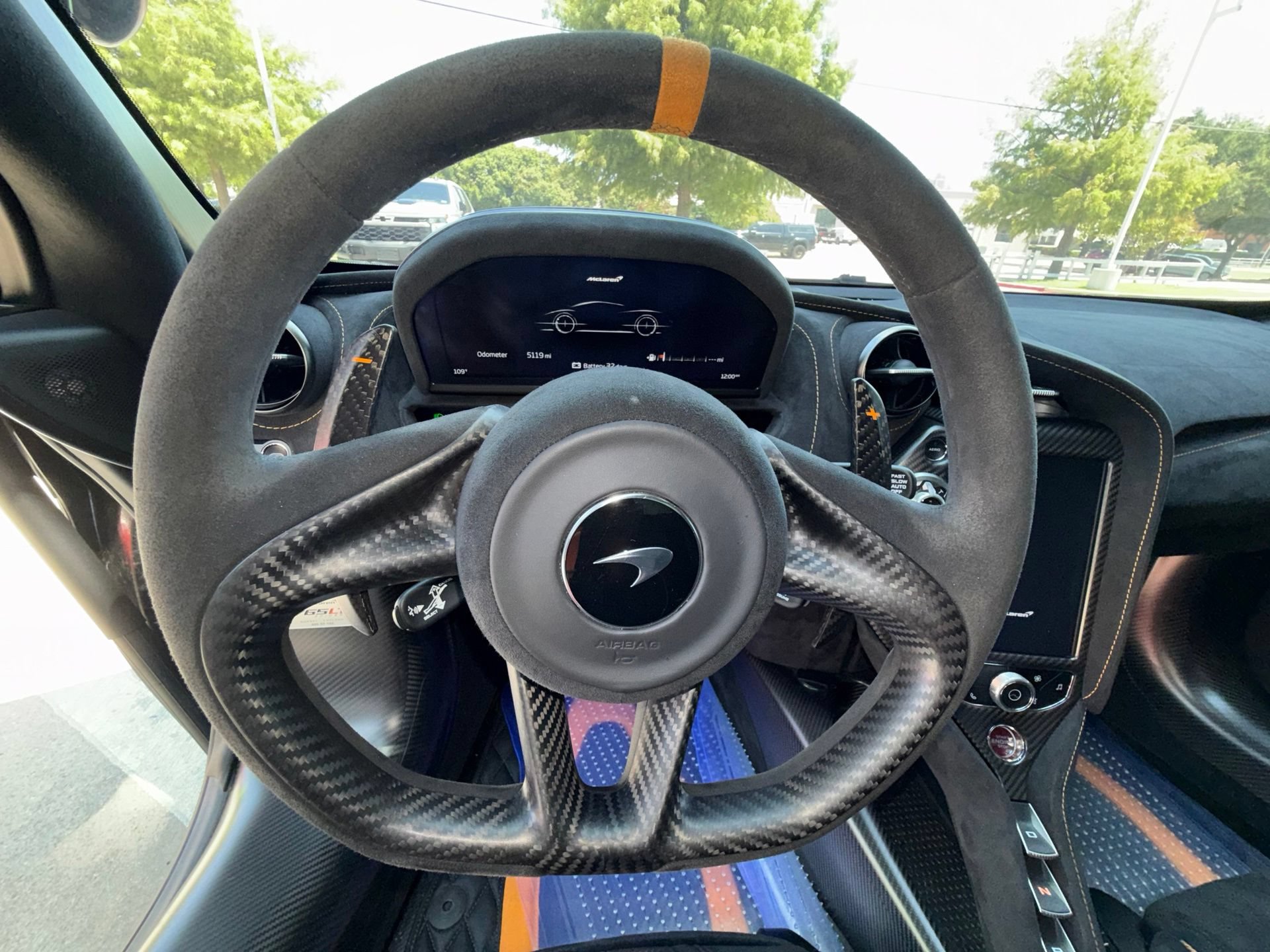 Used 2022 McLaren 765LT RWD image 12