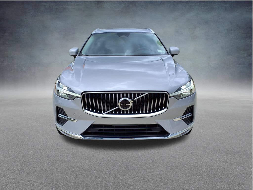 Certified 2023 Volvo XC60 B5 Ultimate w/ Protection Package Premier FWD image 2