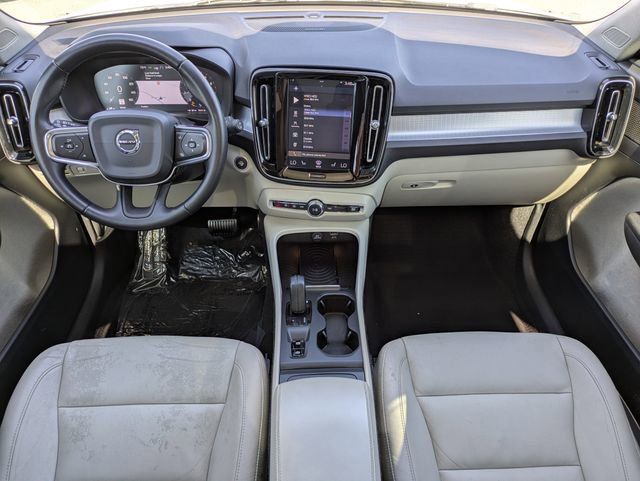Used 2019 Volvo XC40 T5 Momentum image 13