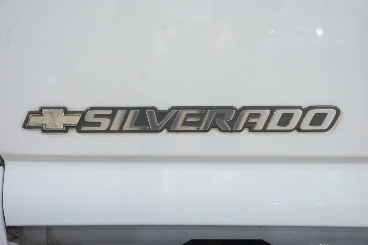 Used 2006 Chevrolet Silverado 1500 LT w/ Light Duty Power Package AWD/4WD image 23