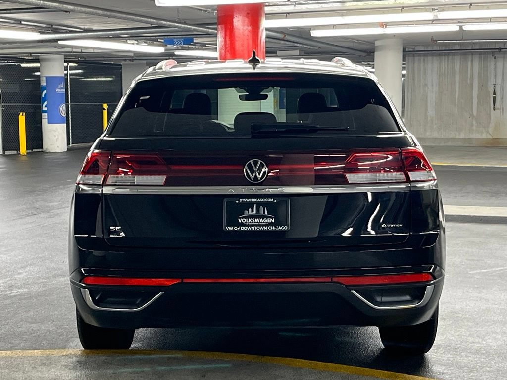 Used 2025 Volkswagen Atlas Cross Sport SE AWD/4WD image 33