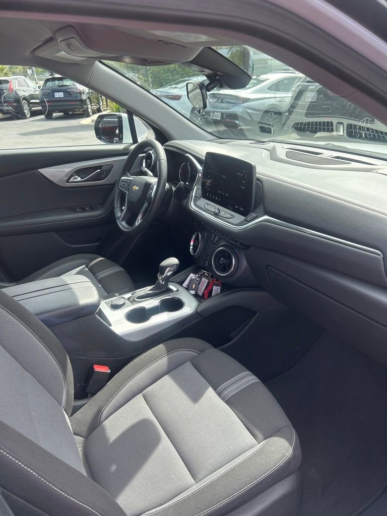 Used 2025 Chevrolet Blazer LT image 12