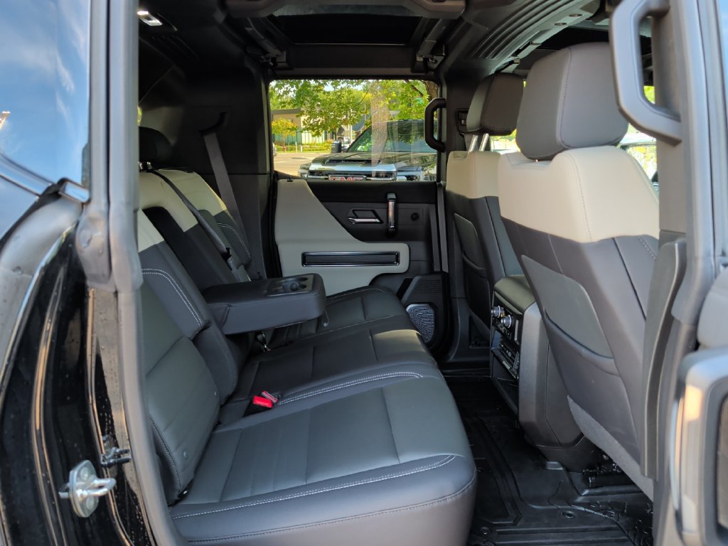 Used 2026 GMC Hummer EV SUV AWD/4WD image 35