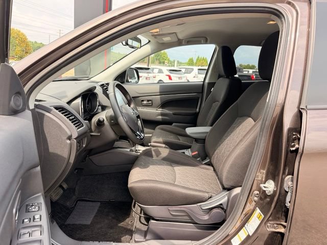 Used 2025 Mitsubishi Outlander Sport AWD image 21
